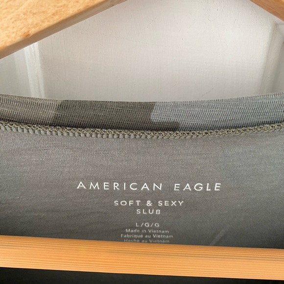 American Eagle Soft & Sexy Slub camo Tee Shirt. Size L - Picture 3 of 5